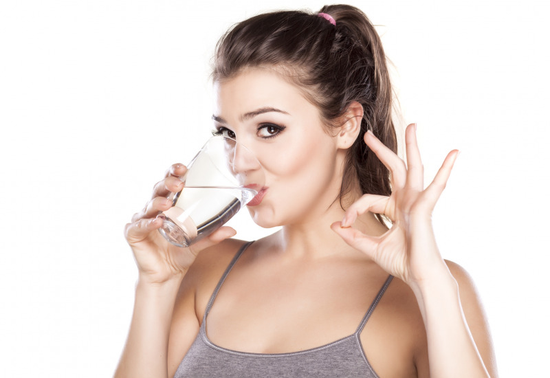 Bere acqua per dimagrire velocemente