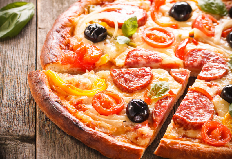 La pizza e i carboidrati fanno bene